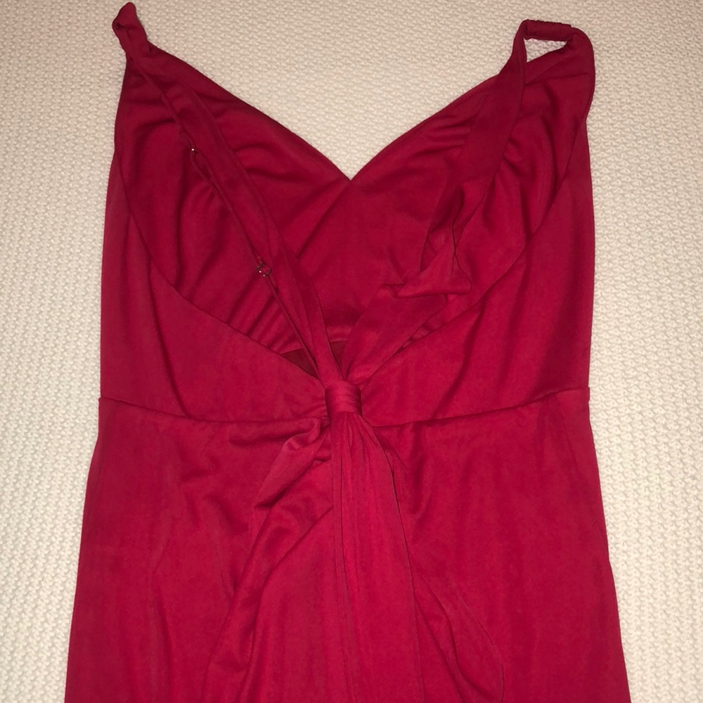 Red gown - Picture 5 of 5